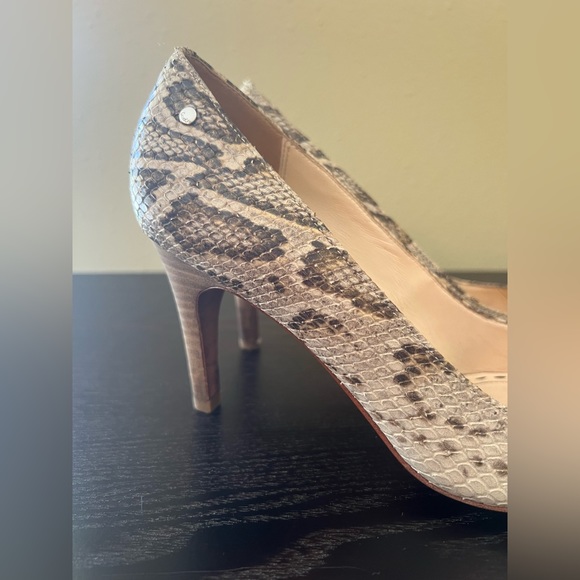 COACH Ladies Python Print Shoes size 8.5 - Picture 12 of 15
